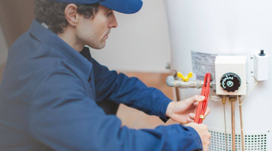 Expert burst pipe repair services in Shelton, NE